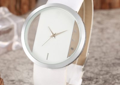 Стилен дамски часовник Elegant line
